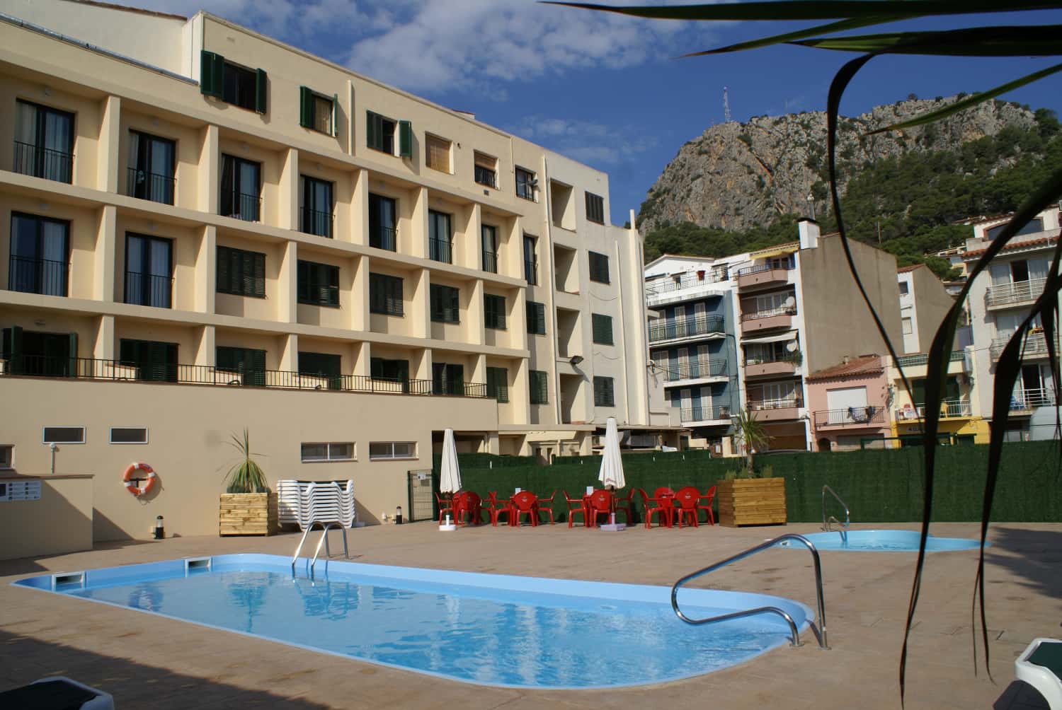 Main image