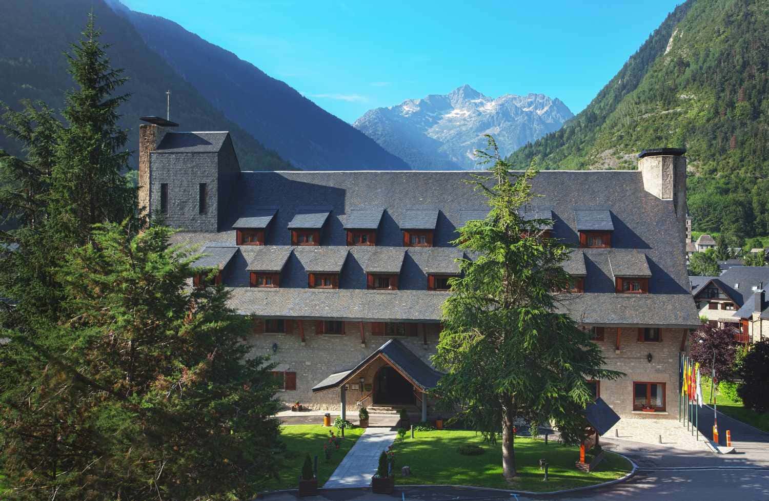 Main image