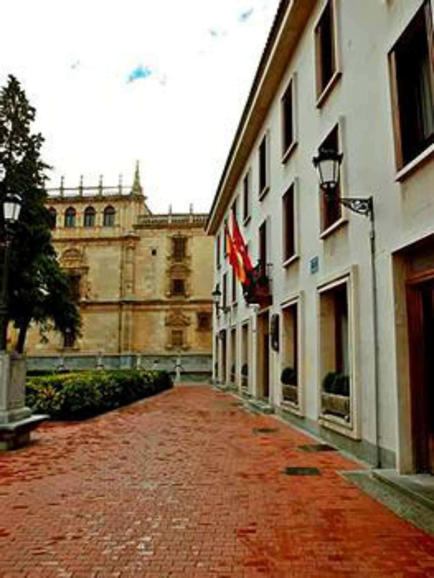 Main image